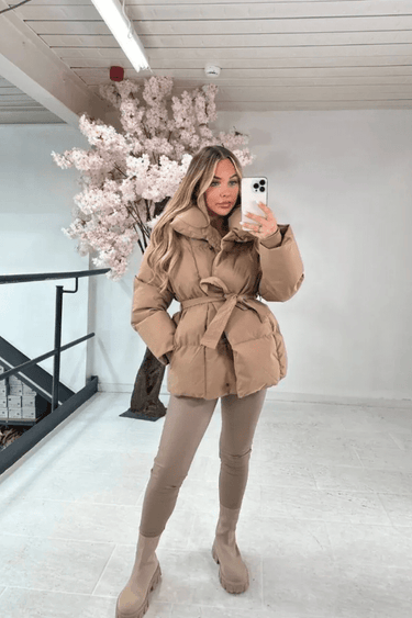 Dames Pufferjack met tailleband 1