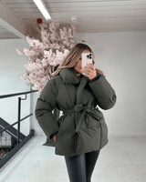 Dames Pufferjack met tailleband 4