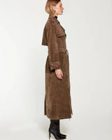 Dames maxi trenchcoat van vegan suède 1