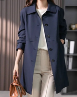 Dames trenchcoat met knoopsluiting en korte mouwen 1