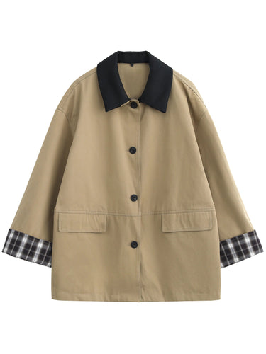 Damesjas met contrasterende afwerking en knoopjes 4