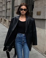 Oversized imitatieleren blazer voor dames met revers 3